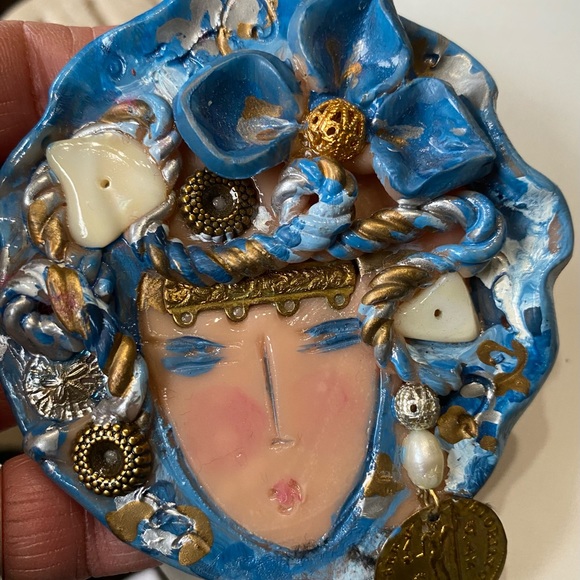 Hand-Made Jeweled Blue Lady Pin - w/ Gold - Picture 4 of 15
